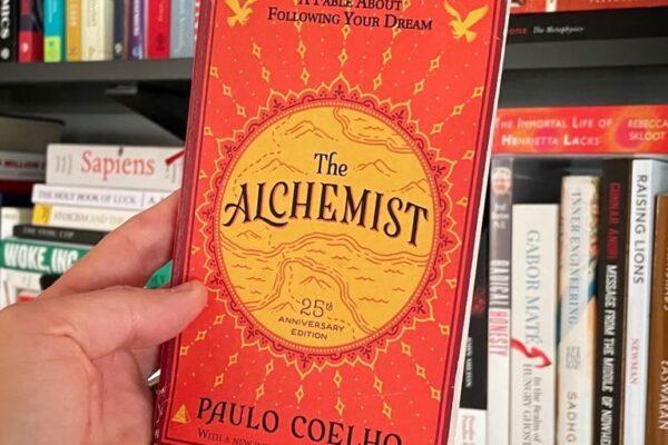 Quick Review: The Alchemist and Why You Should Read It