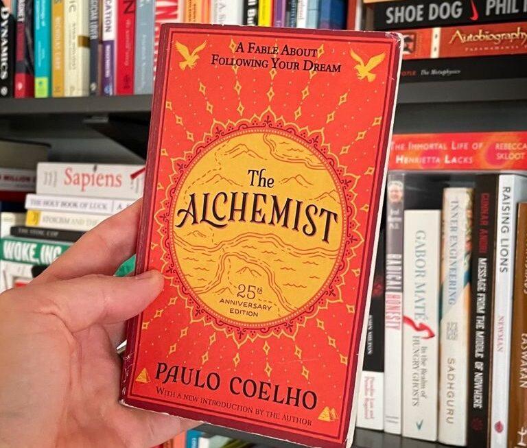 Quick Review: The Alchemist and Why You Should Read It